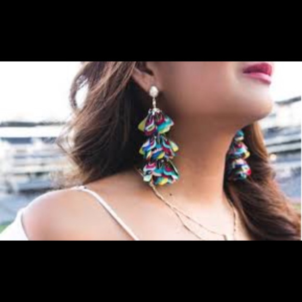Kendra Scott “Lenni” Feather Earrings